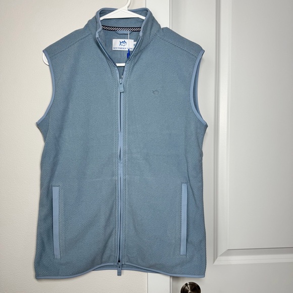 NWT Southern Tide Boy’s Youth Hucksley Vest Size XL Blue Outdoors Pockets Spring - Picture 3 of 12
